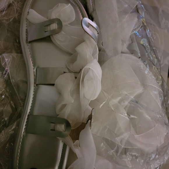 Slippers - Picture 3 of 3